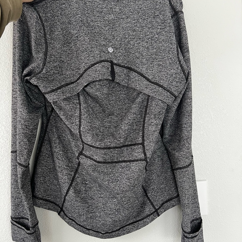 Lululemon define jacket size 8/10